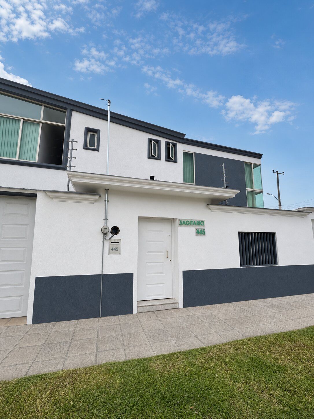 Exterior de la sucursal Office Haus Chapalita